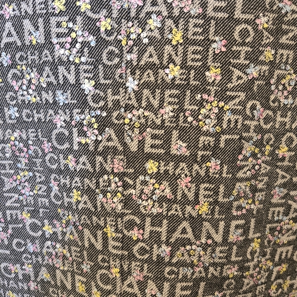 Chanel Denim Vest Size 46 - Picture 3 of 9